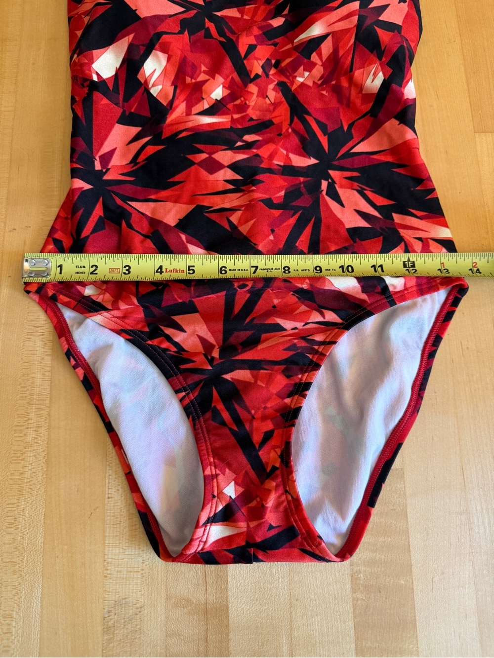 Speedo Red & Black Abstract Print One Piece Swimsuit - Ladies Size 10 *EUC* - Picture 9 of 10